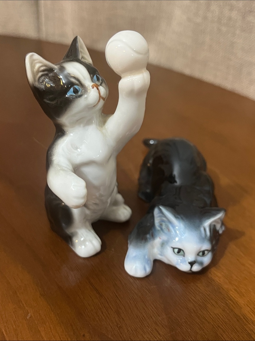Danbury Mint- Cats of Character fine bone China figurine set of two